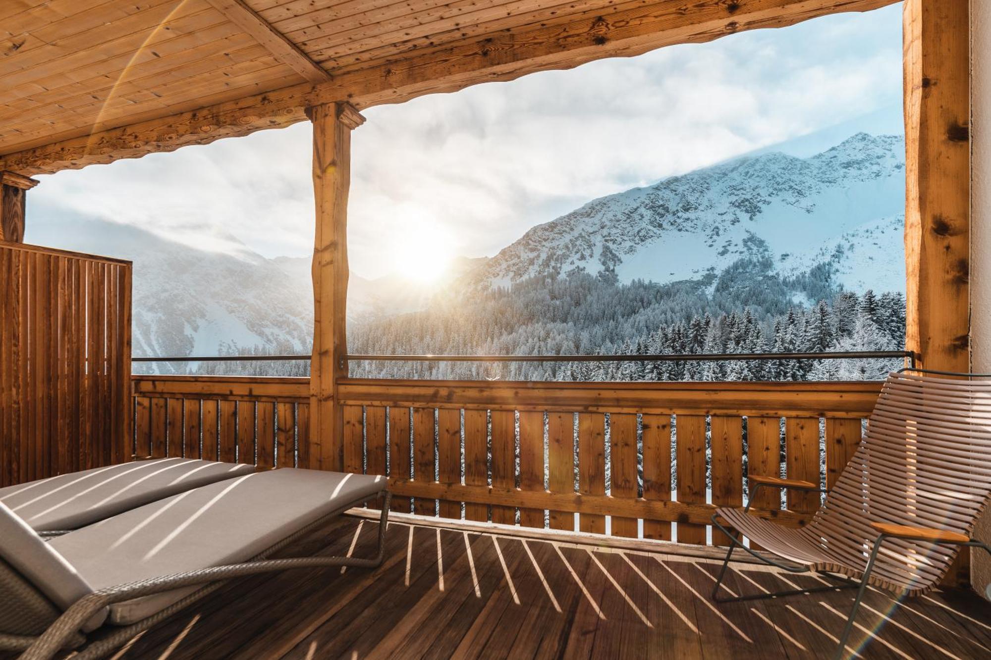 Hotel Alpensonne - Panoramazimmer & Restaurant Arosa Værelse billede