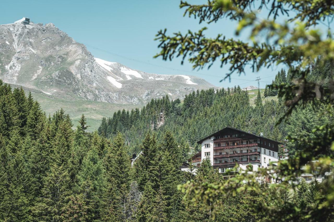 Hotel Alpensonne - Panoramazimmer & Restaurant Arosa Eksteriør billede